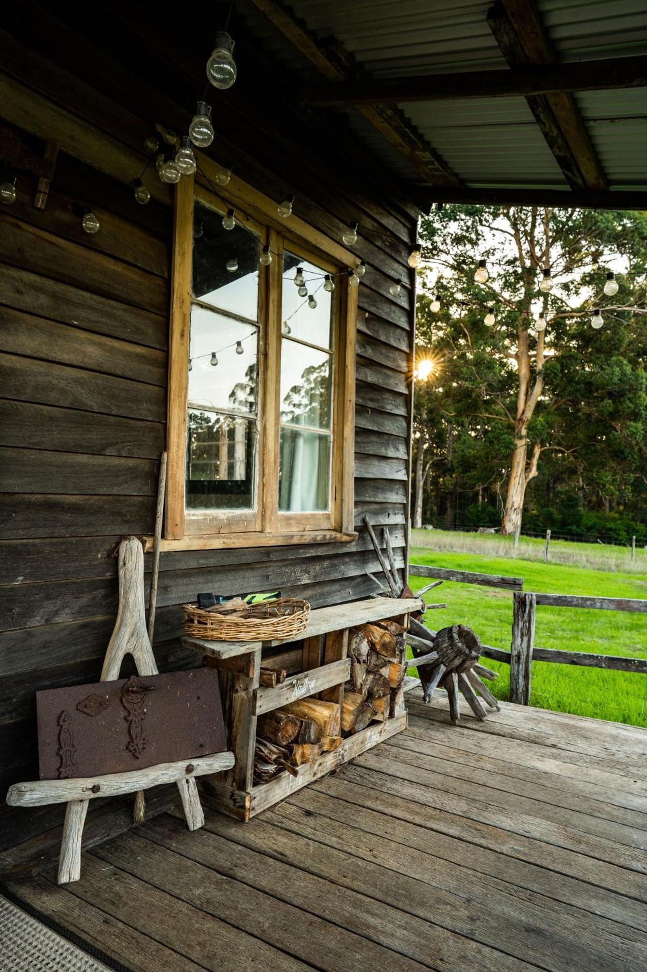 Cosy Farmstay: Green Cabin At Whispering Woods Beedelup Ngoại thất bức ảnh