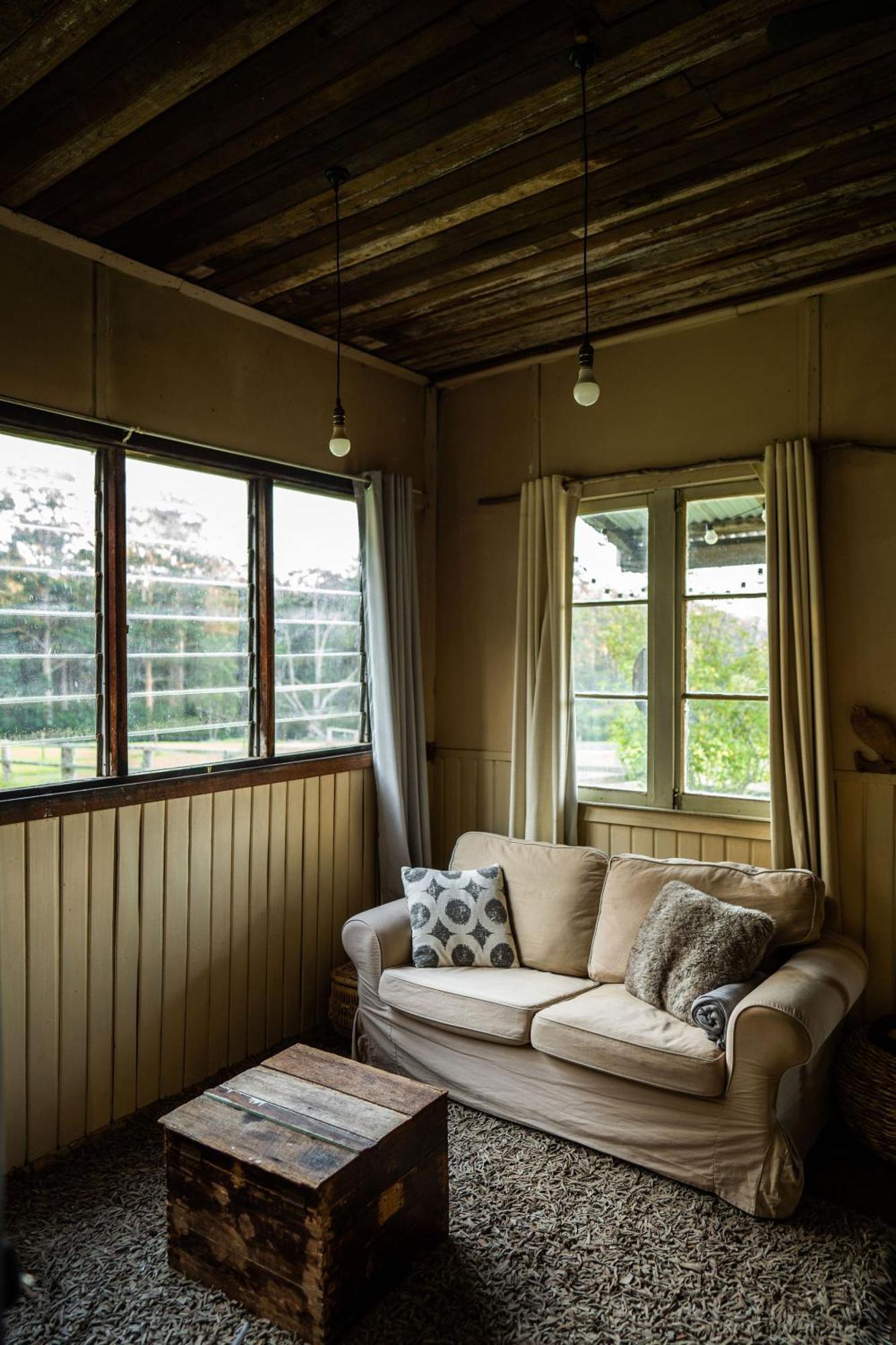 Cosy Farmstay: Green Cabin At Whispering Woods Beedelup Ngoại thất bức ảnh